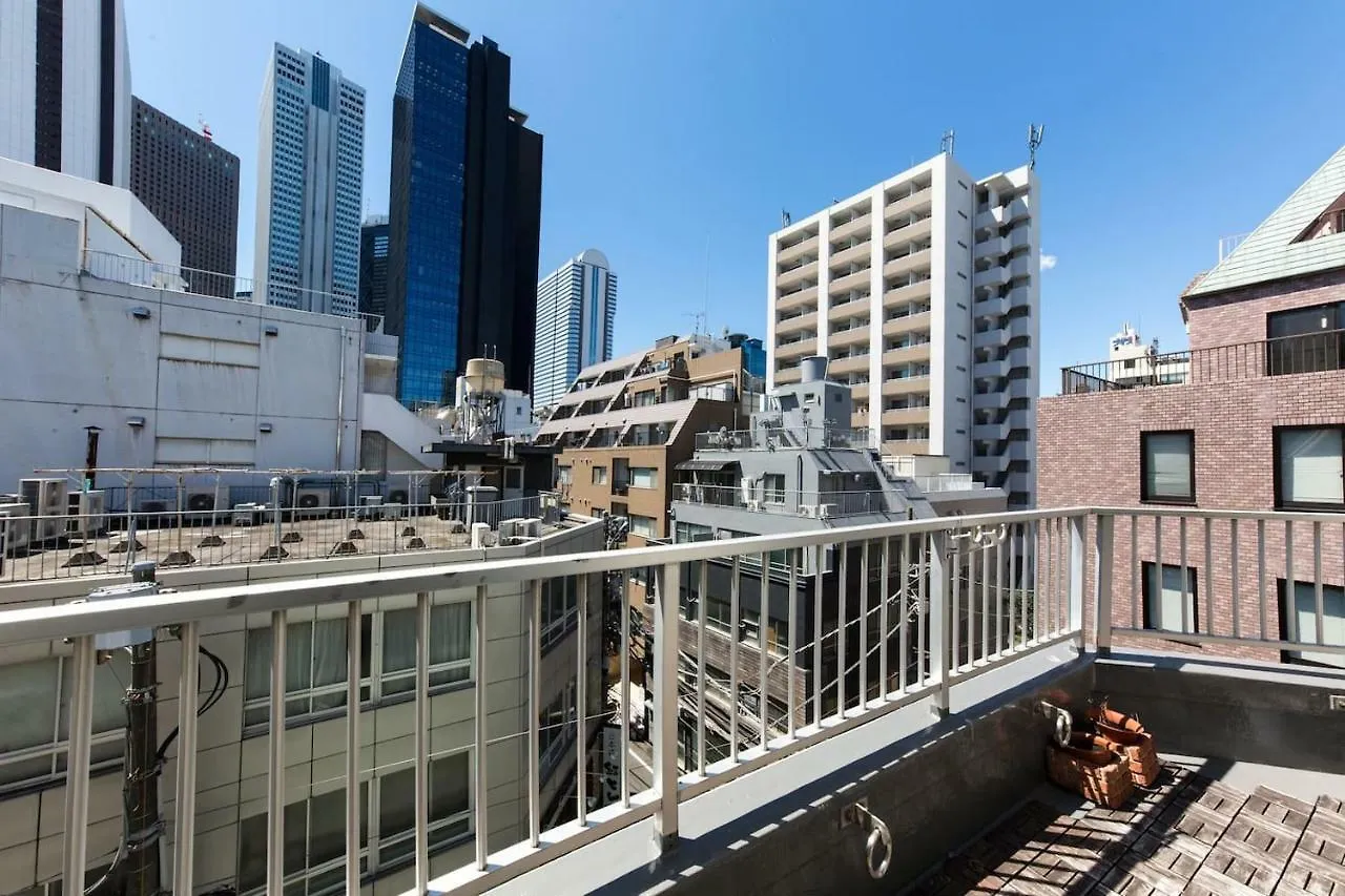 Shinjuku Duplex Top Floor Apartment Tokyo