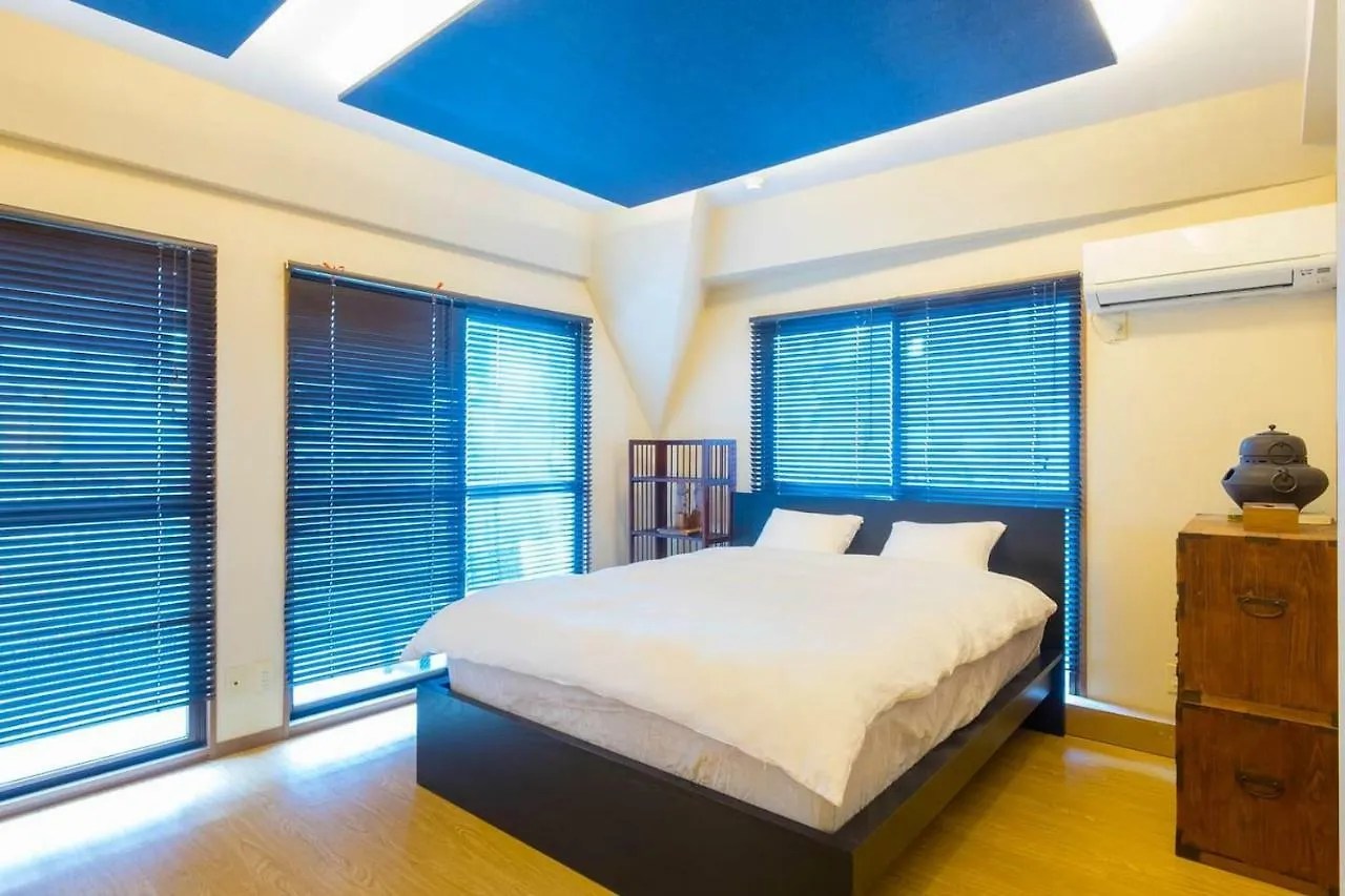 Shinjuku Duplex Top Floor Apartment Tokyo